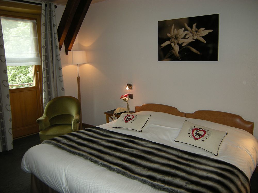 Hotel Restaurant La Couronne Chamonix Exterior photo